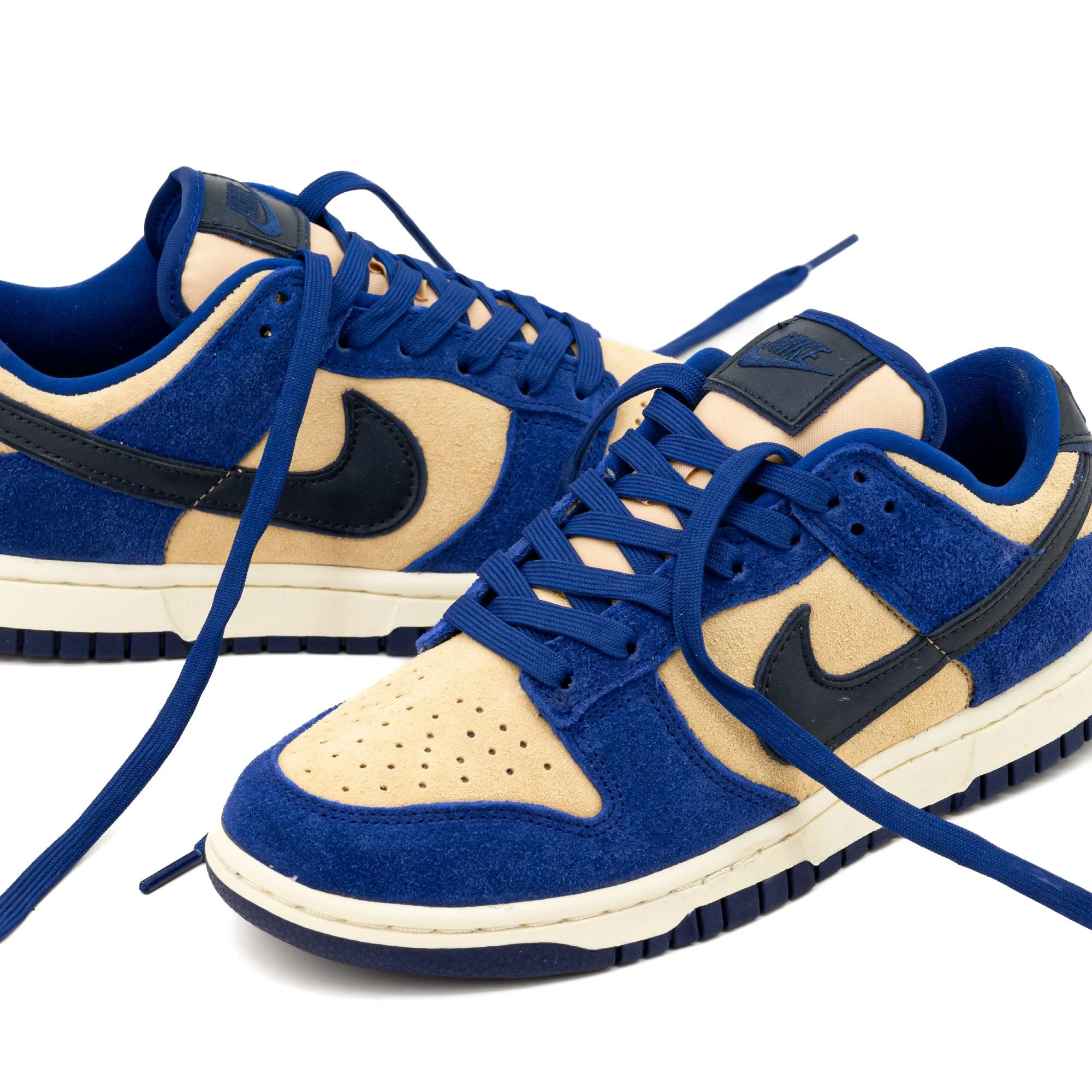 dunk low nike stockx