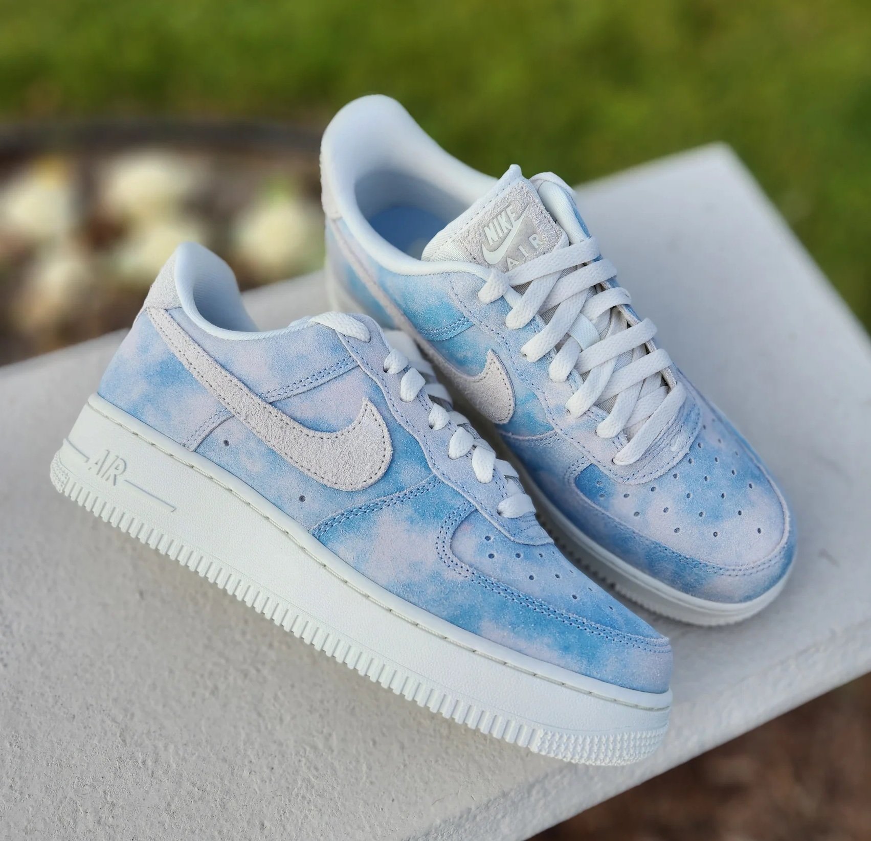 On Sale: Nike Air Force 1 Low (W) 
