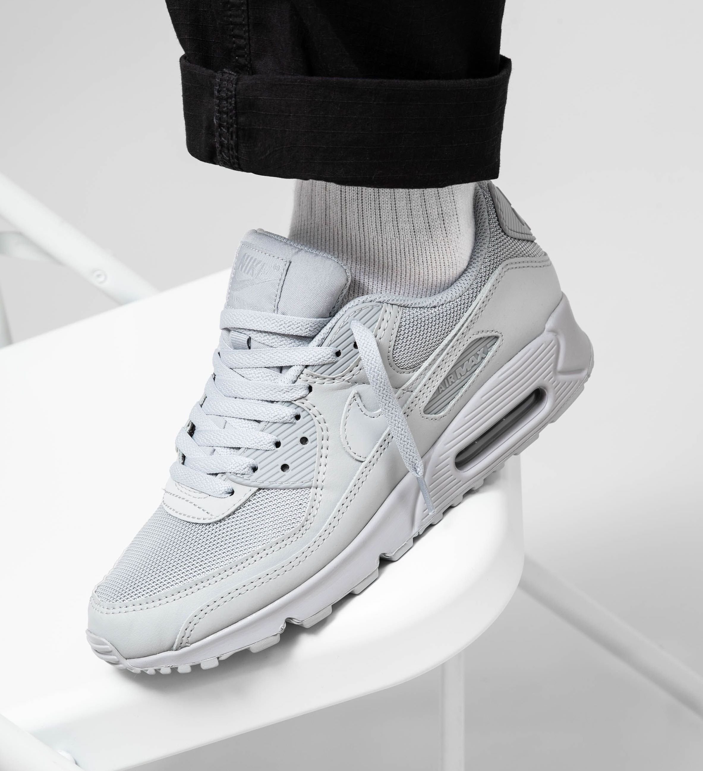 Nike air max triple grey sale
