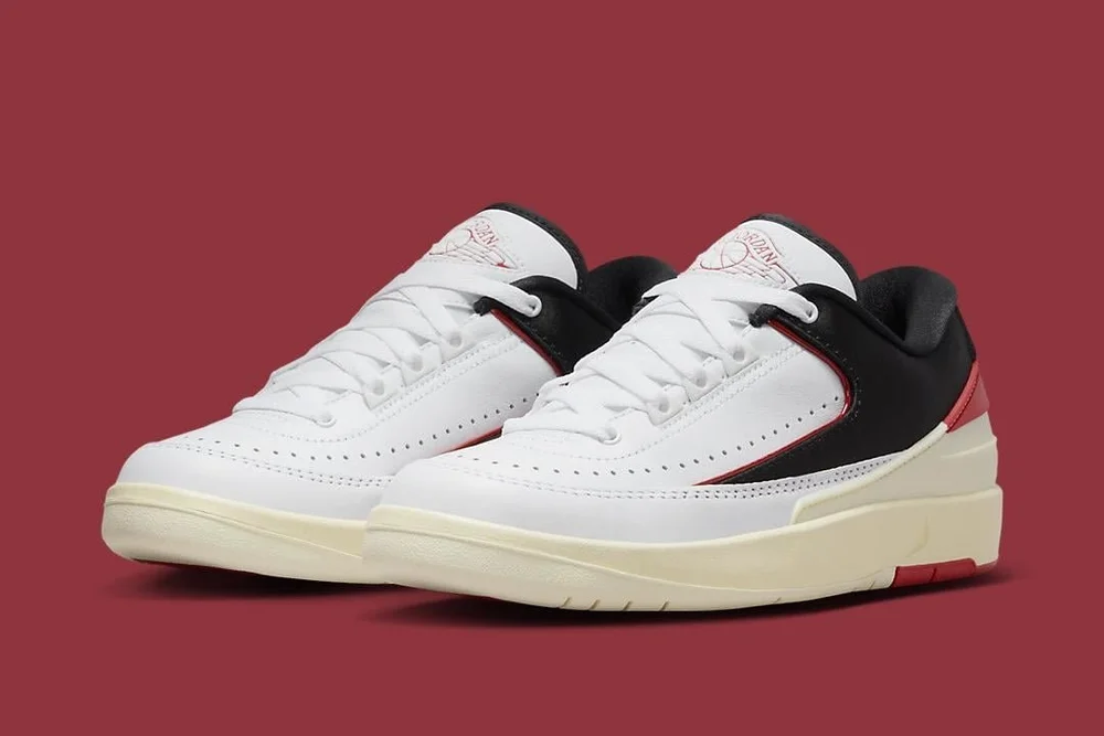 retro 2 low chicago