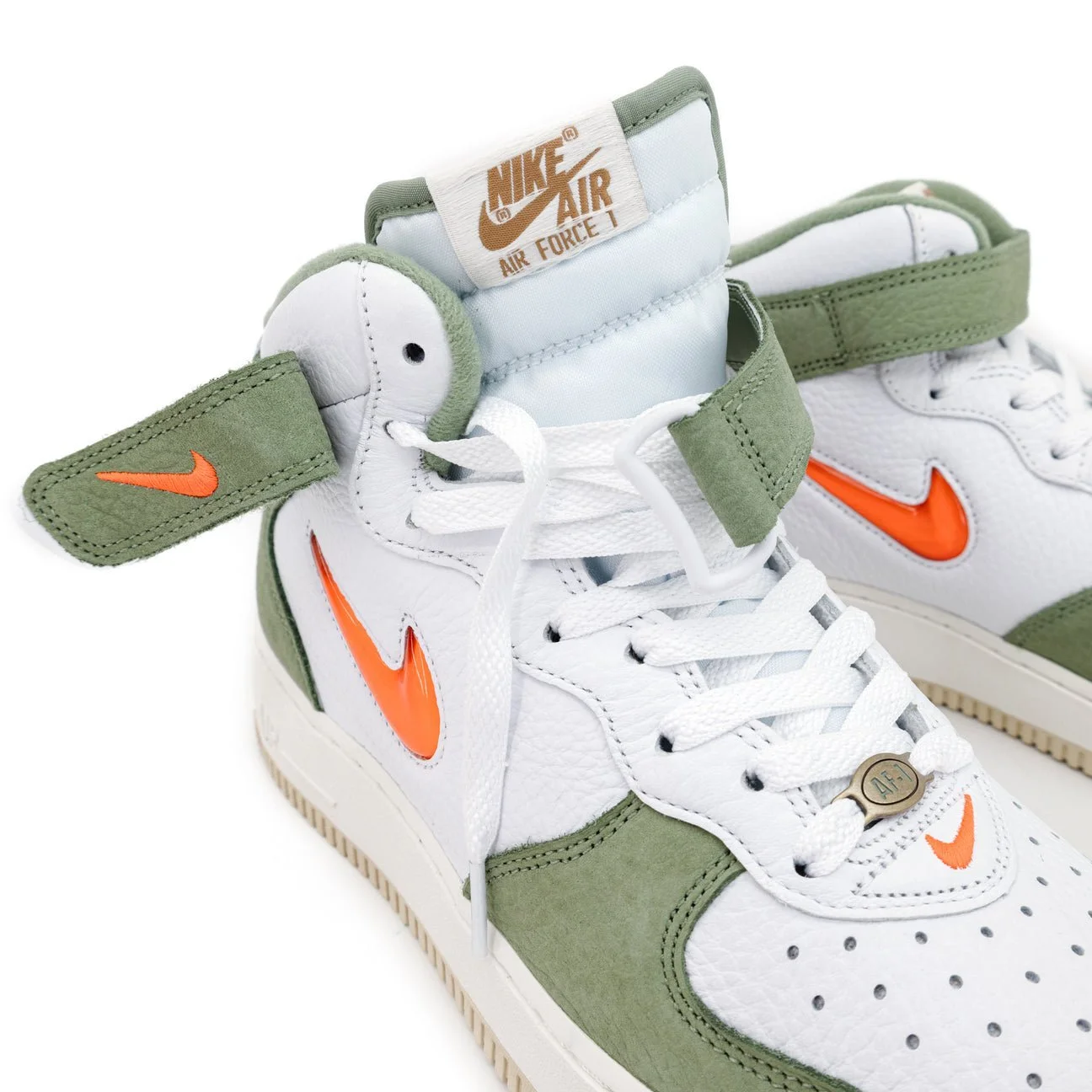 on sale nike air force 1