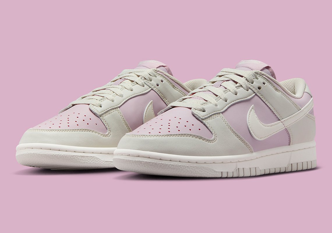 On Sale: Nike Dunk Low (W) 