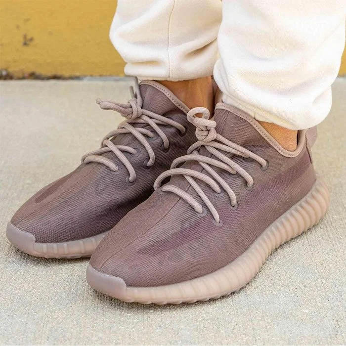 yeezy 350 mono black