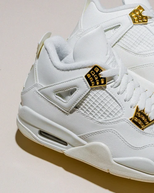 jordans retro 4 metallic