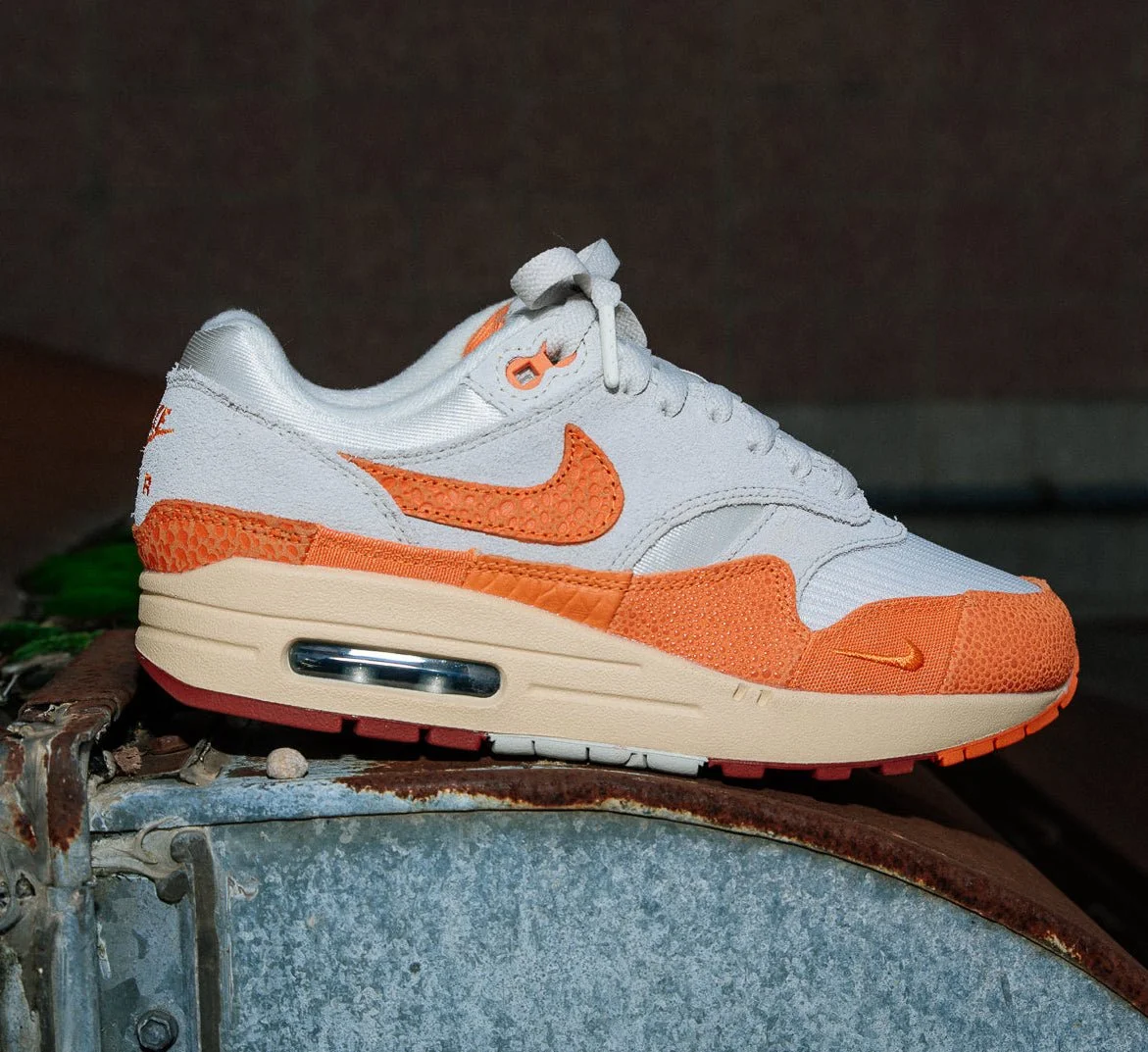 air max 1 magma orange
