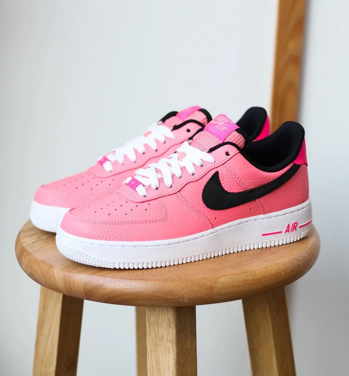 black white and pink nike air force 1