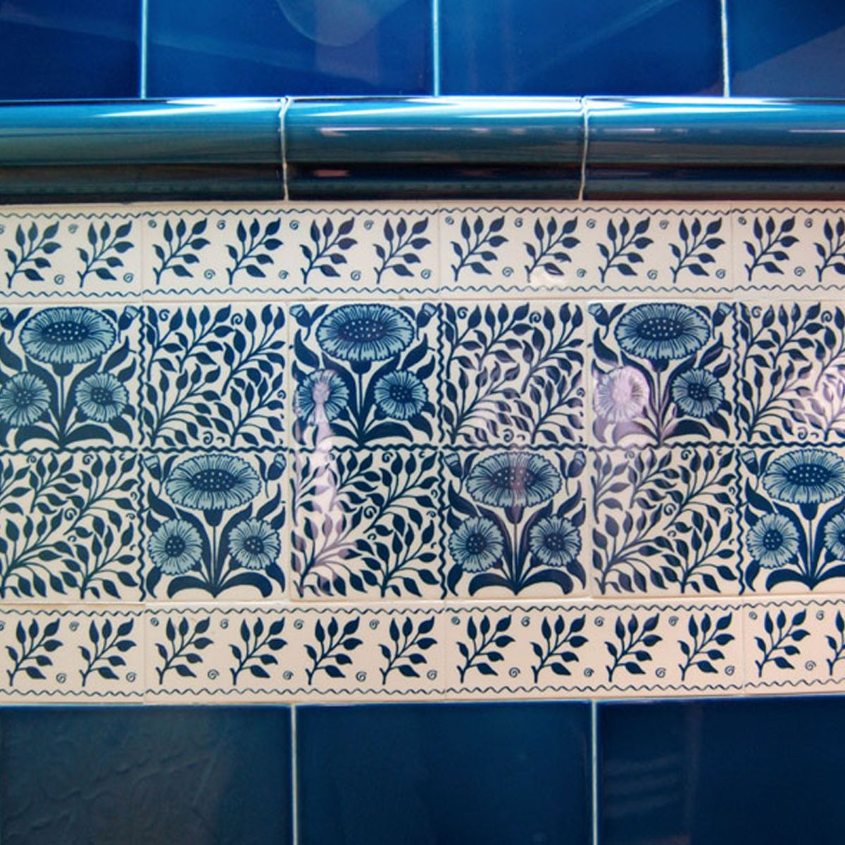 Demo Victorian Oreton blue Classic Printed decorative tiles 152x152mm - exterior use
