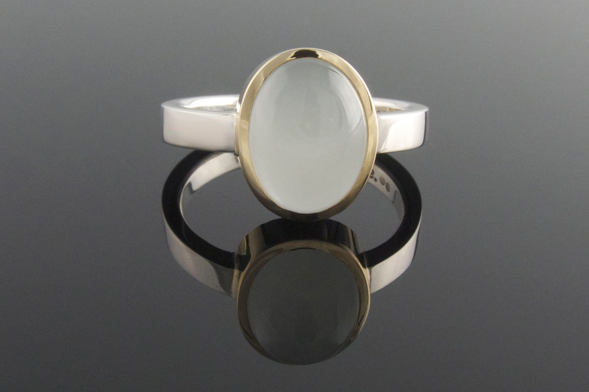 9ct yellow gold, silver and aquamarine ring