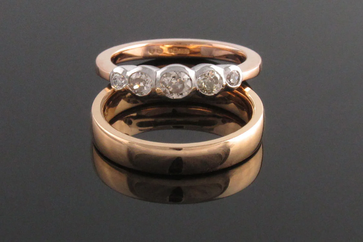 5 stone bimetal diamond engagement and wedding ring set