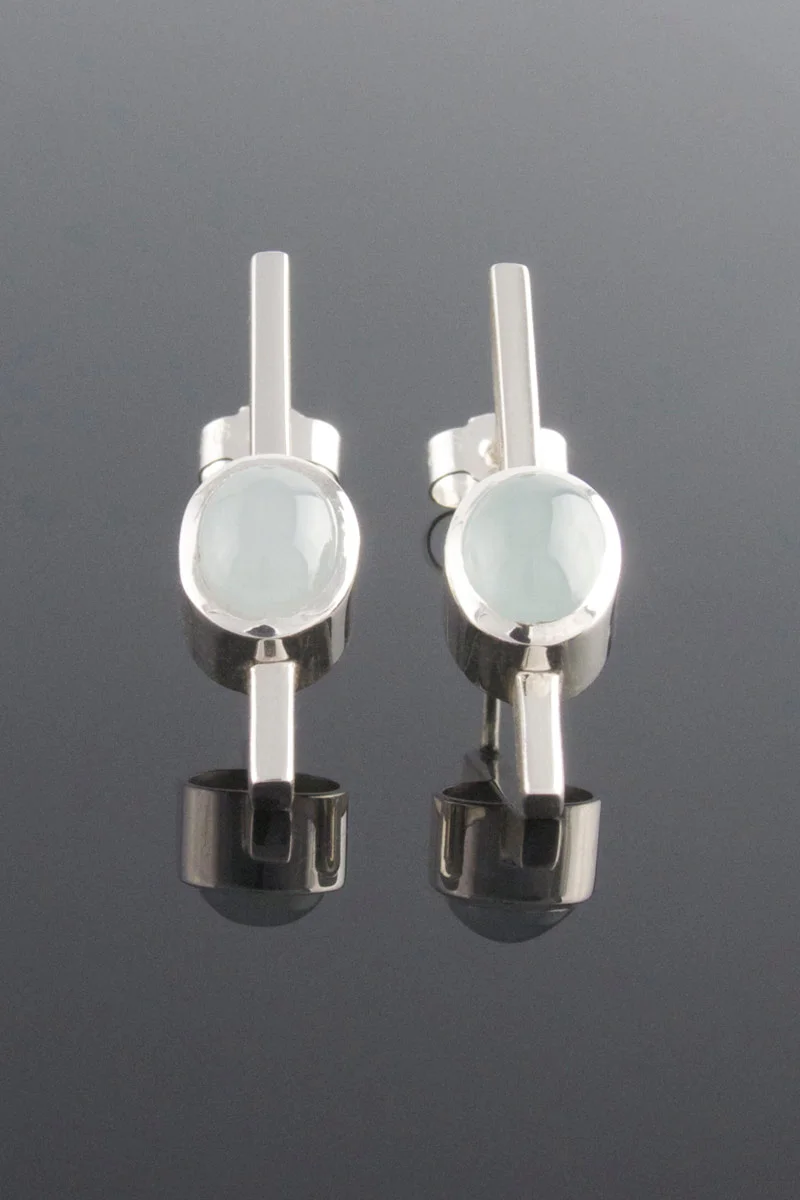 Cabochon aquamarine earrings