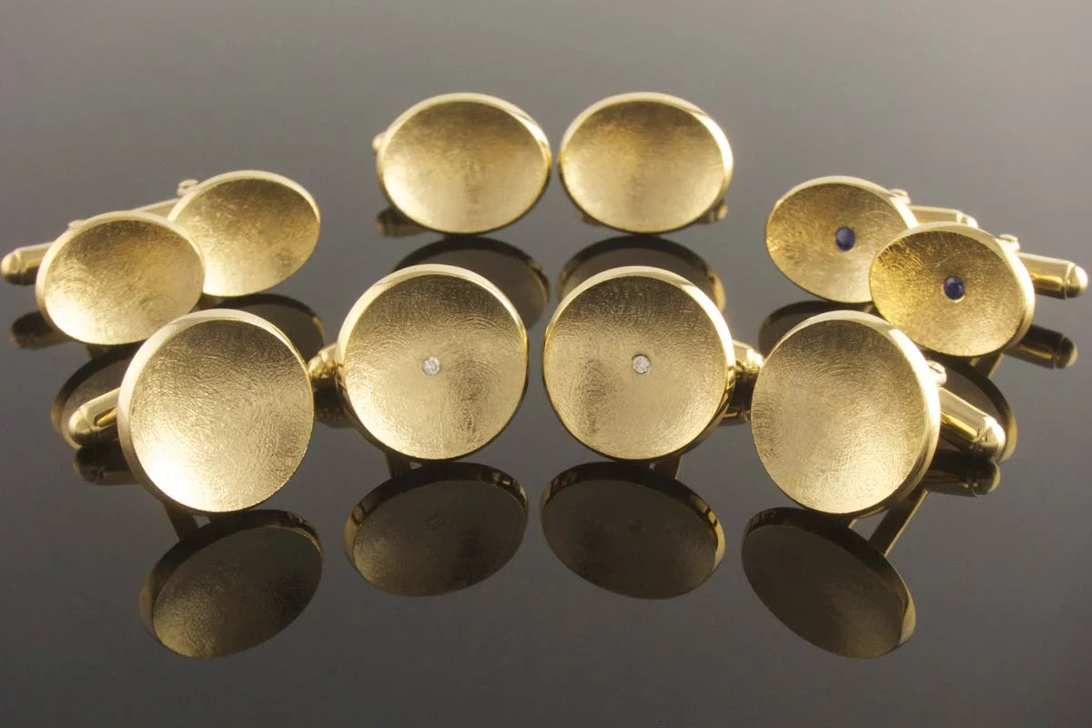 Concave gold cufflinks