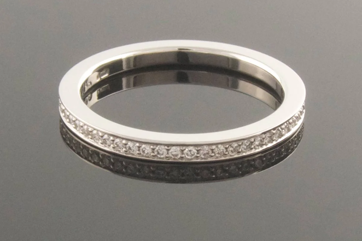 Fine pavé set platinum ring