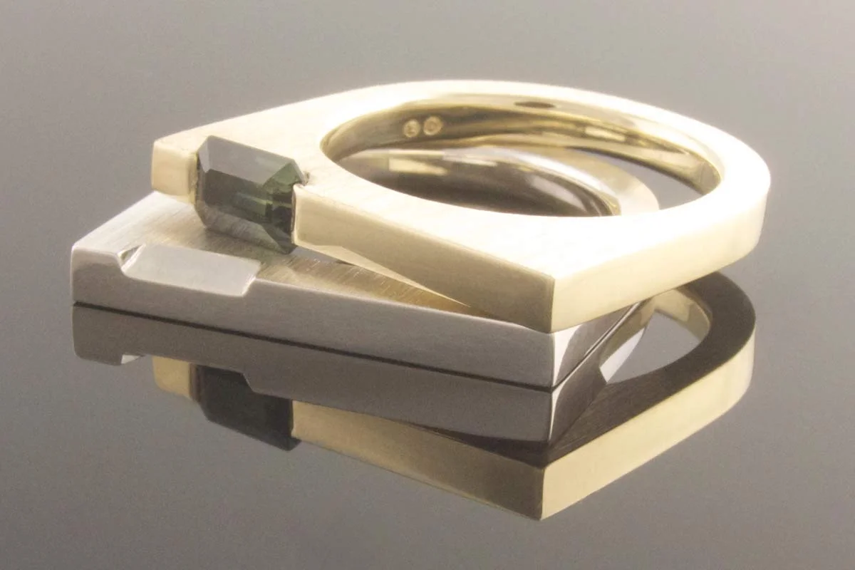 Green sapphire ring set