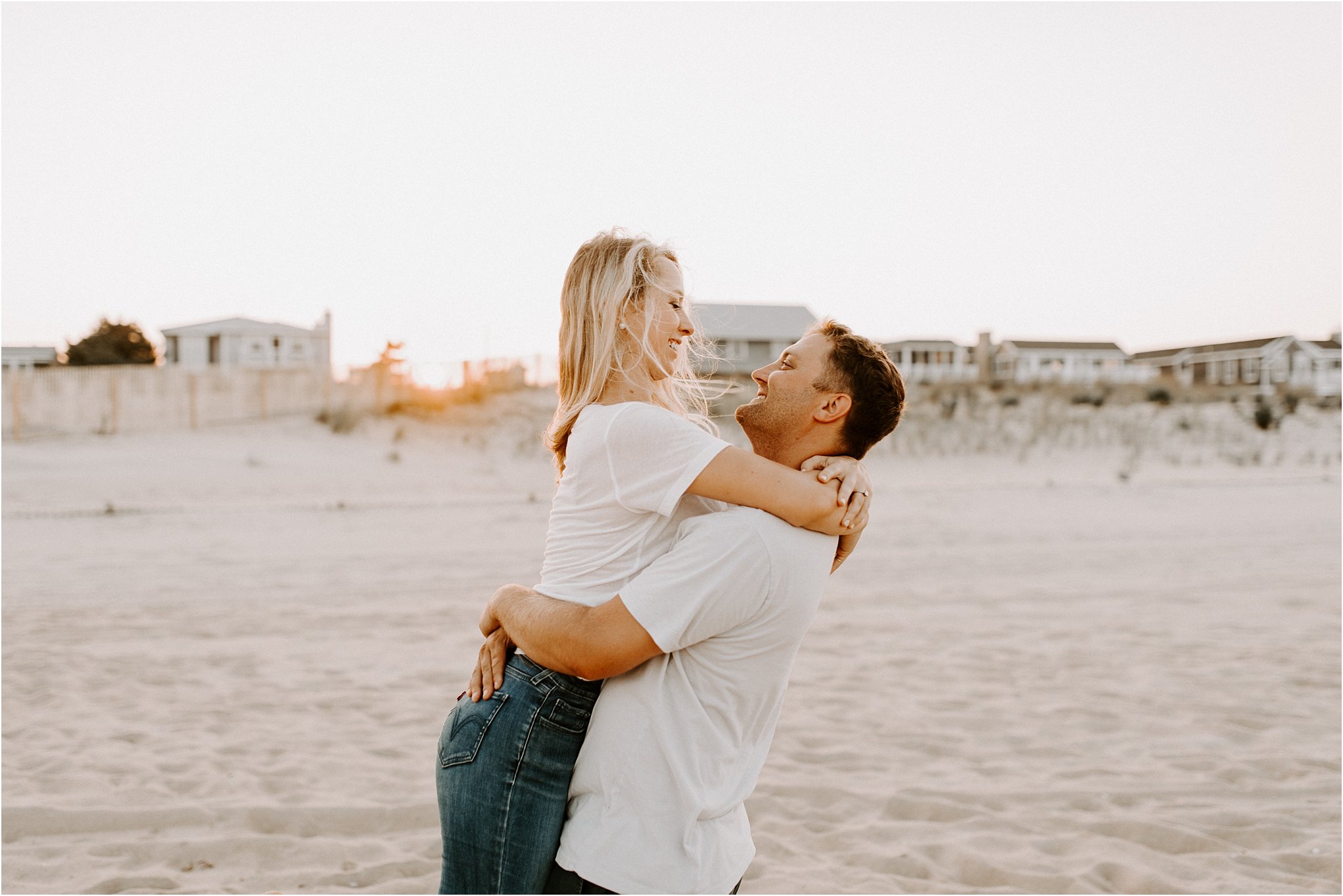 Chris + Sami – Fenwick Island Engagement Session — Sincerely, The Kitchens