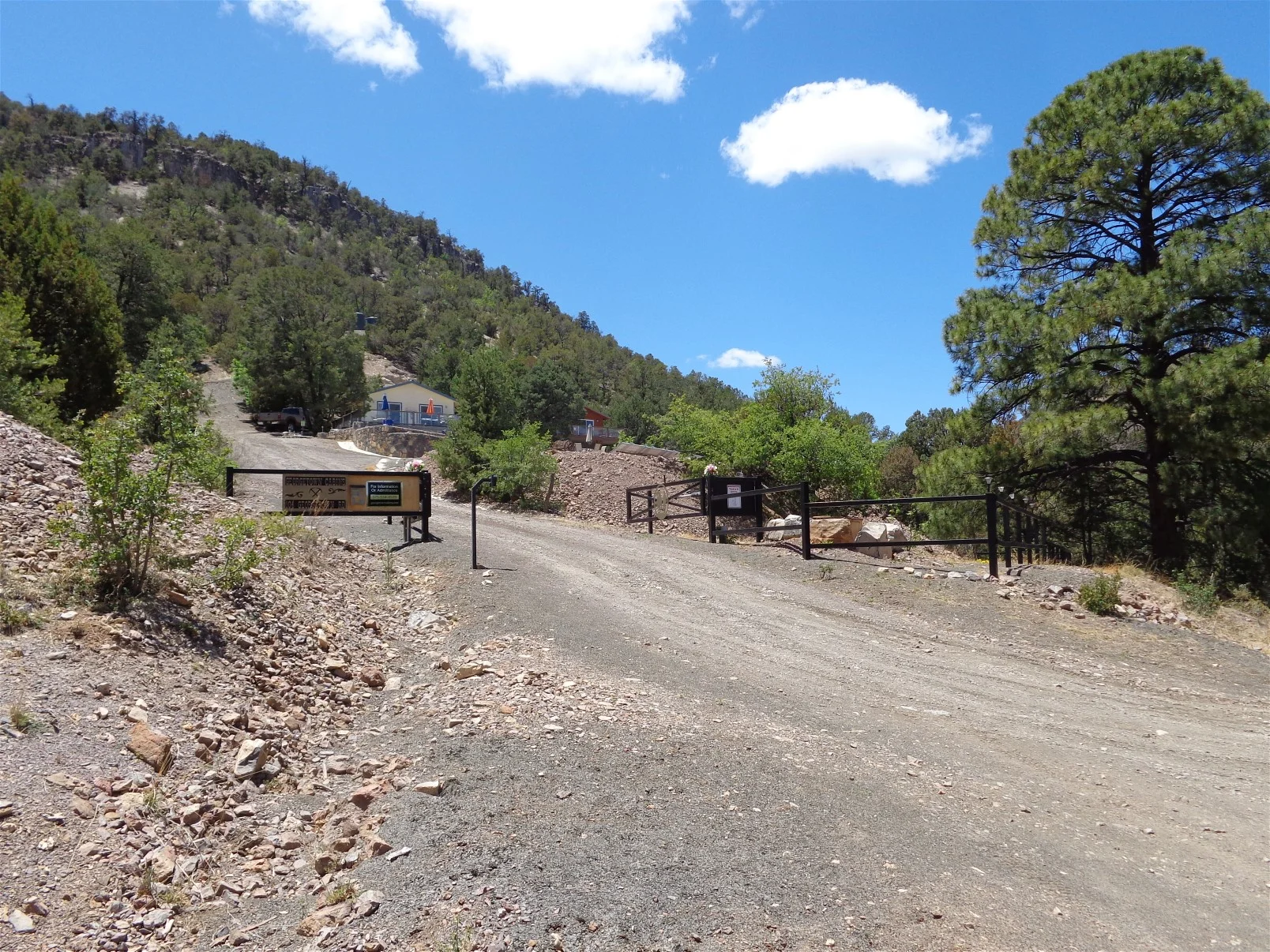 Entering Georgetown Cabins