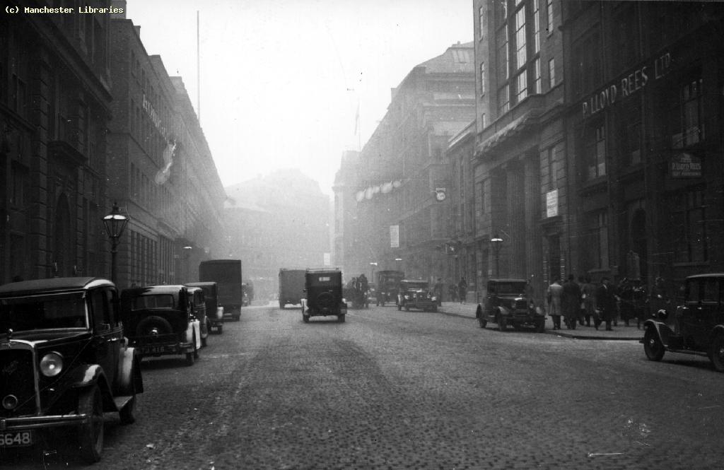 Church Street, 1930 (Right side is now Tesco, The Light Apartments, Unicorn pub, car park & remaining corner of building hosting Tib Street Horn) Image: Manchester Libraries Ref m 01039