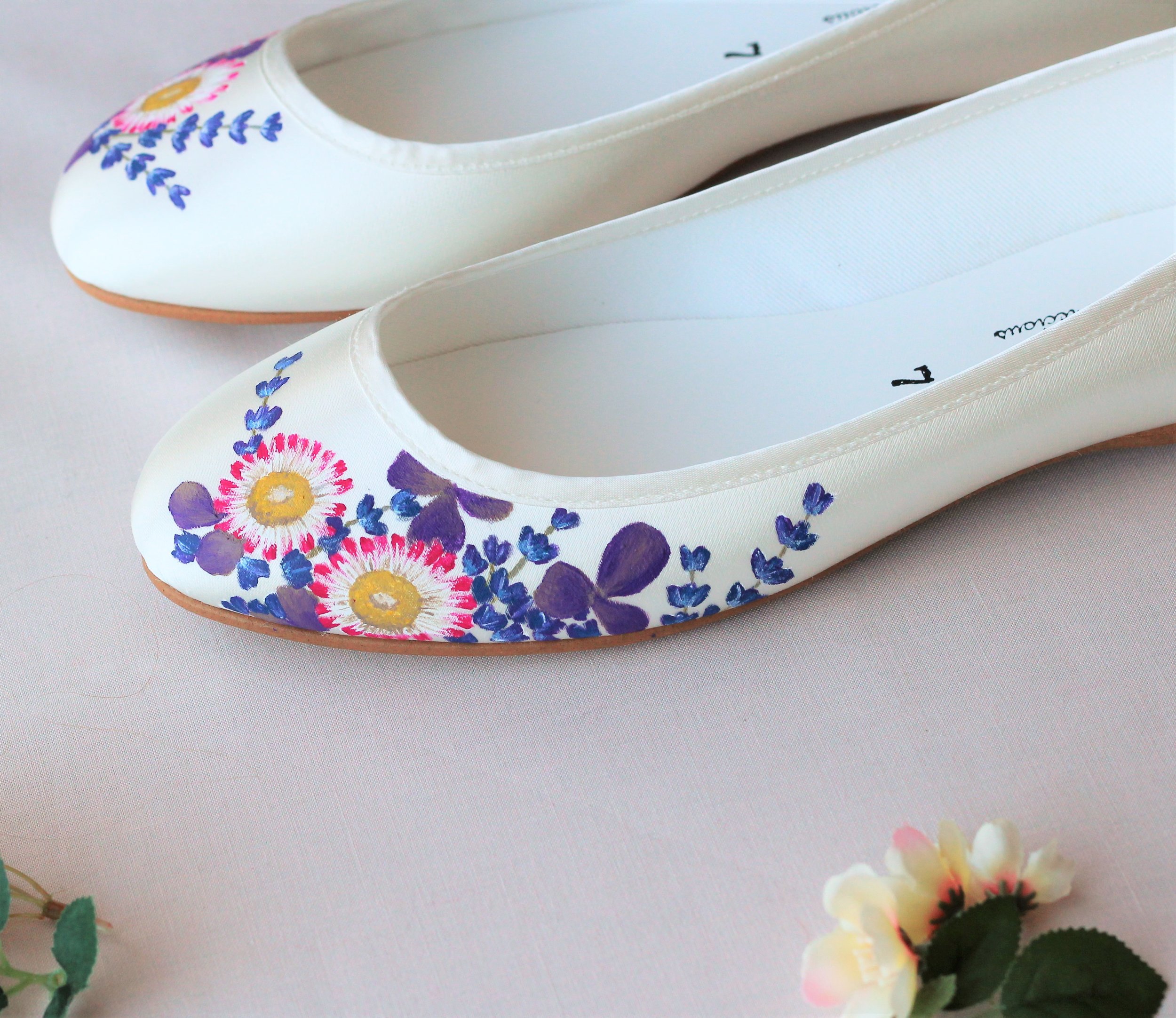 Floral Painted Upcycled Ballet Flat Shoes DIY!