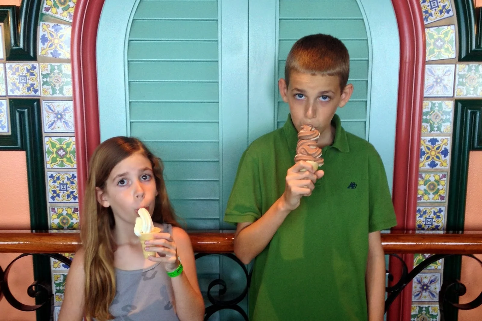 ellie&wyatt2.jpg