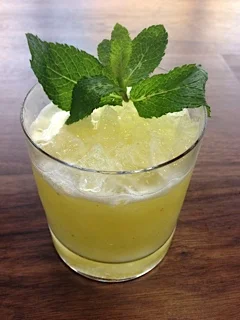 THE EXUMA (Rum, Fresh Pineapple, Mint, Lime, Sugar)