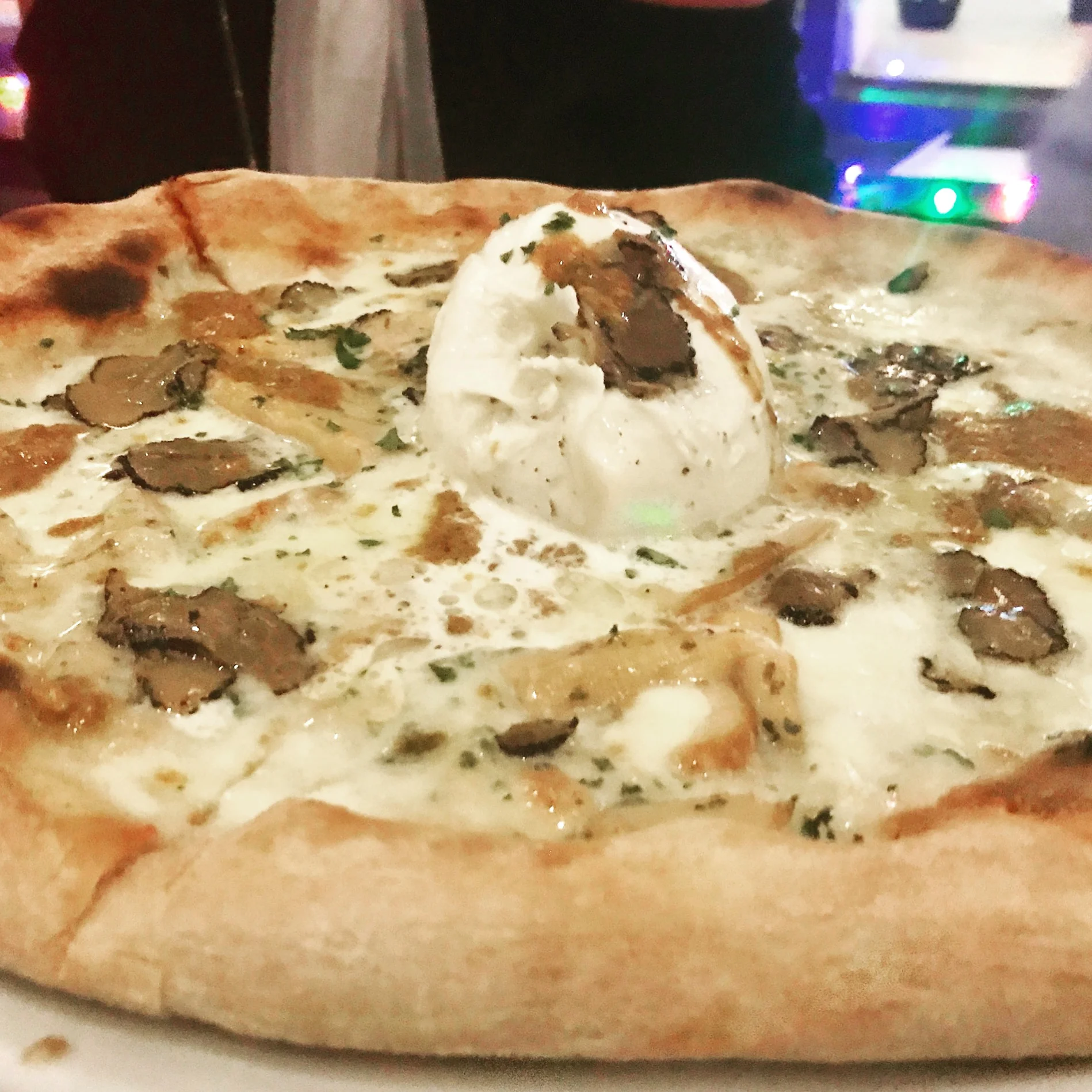 North Beach: Capri New Style Authentic Italian Food and Pizza Tossing