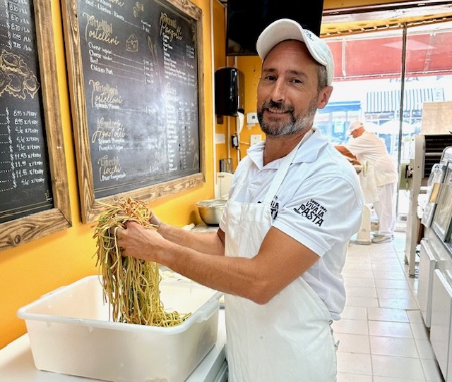 Viva la Pasta- Fresh Pasta Factory in North Beach