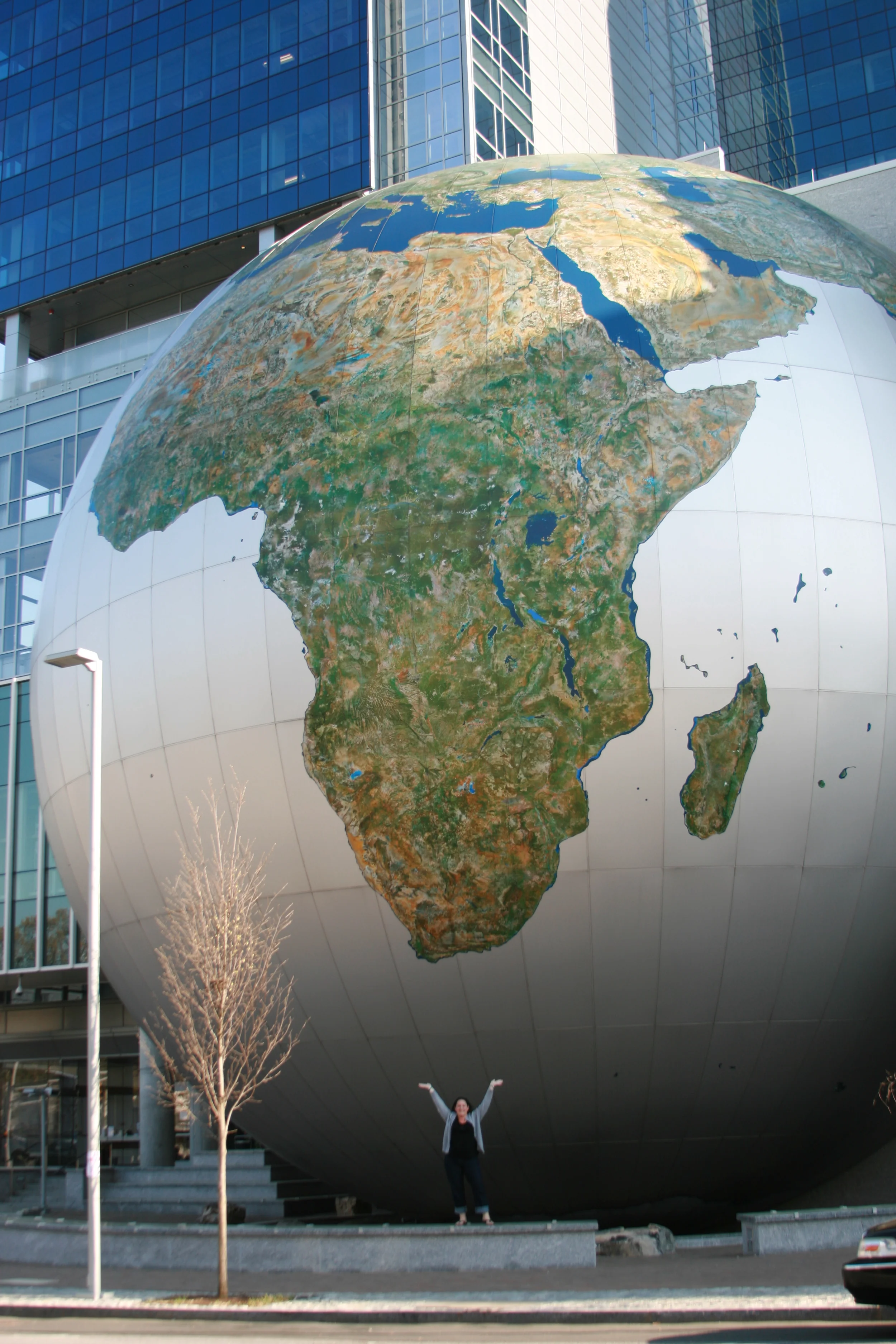 trying to hold up Africa