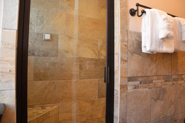 Bathroom21.jpg