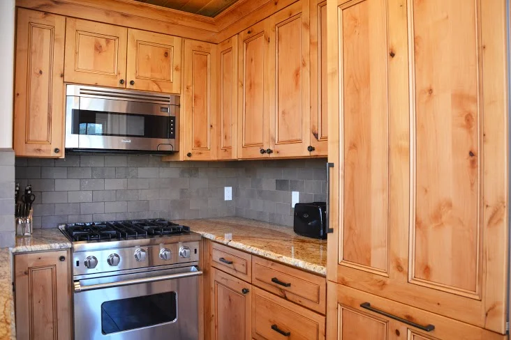 Kitchen254.jpg