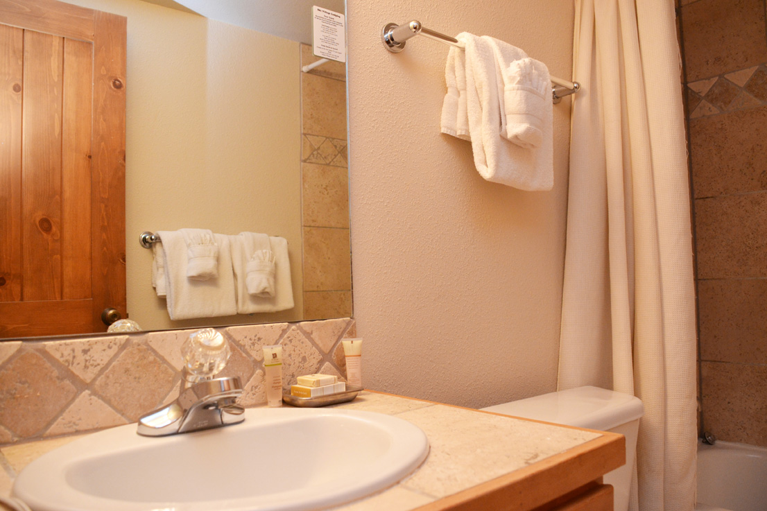 Master-Bathroom121.jpg