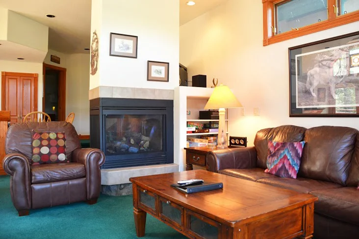 Living-Area153.jpg
