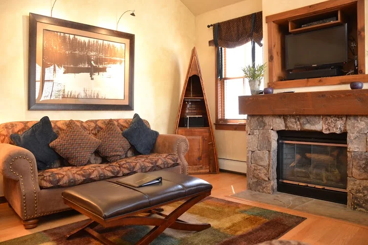Living-Area-11.jpg