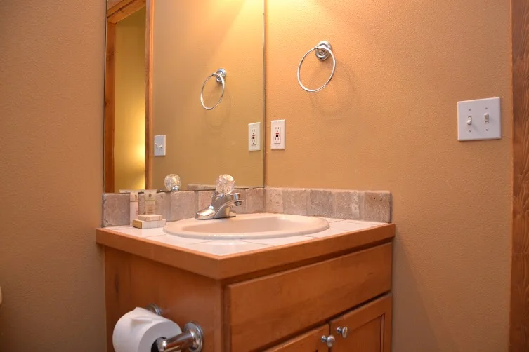 2nd-Bathroom-11.jpg