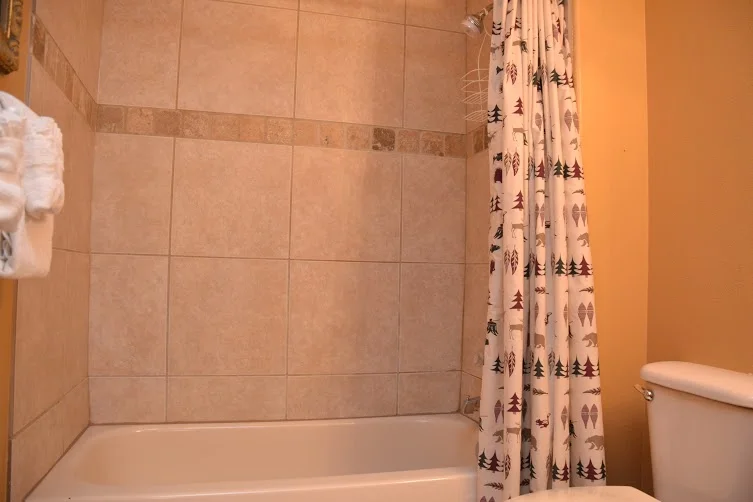 2nd-Bathroom2-5.jpg