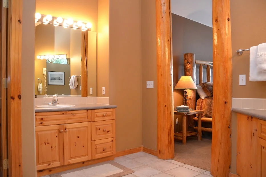Master-Bathroom2-6.jpg