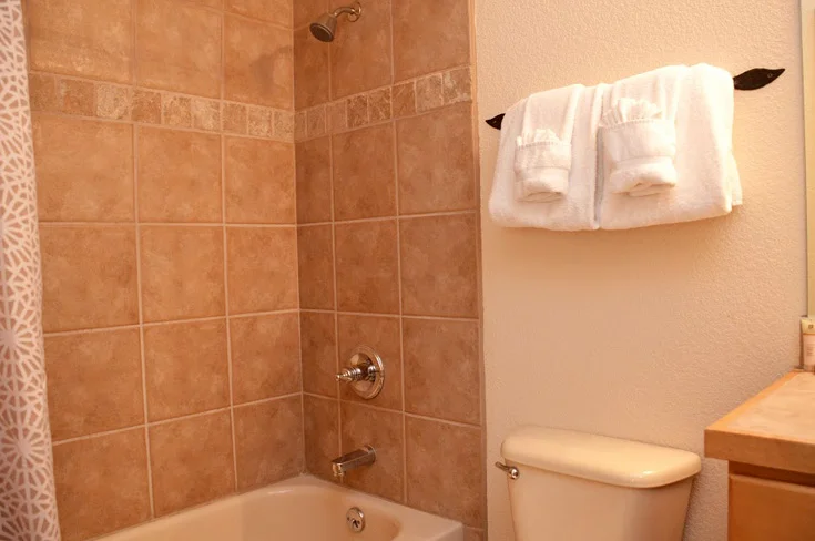 2nd-bathroom-6.jpg
