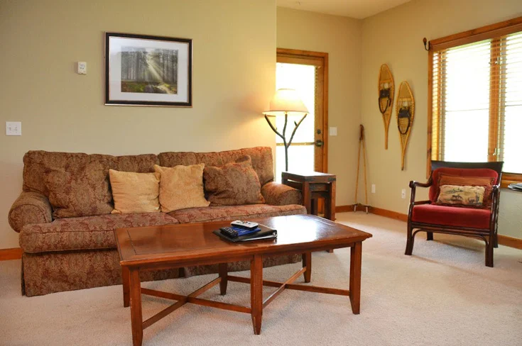 living-area2-3.jpg