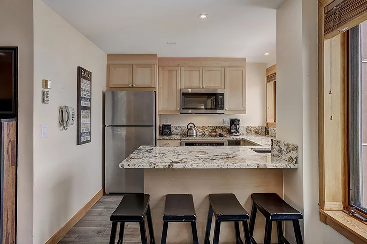 kitchen-dining-area2.jpg