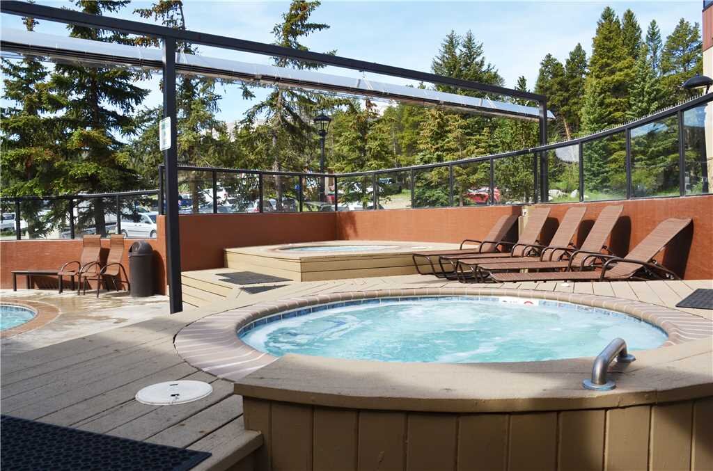 hot tubs .jpeg