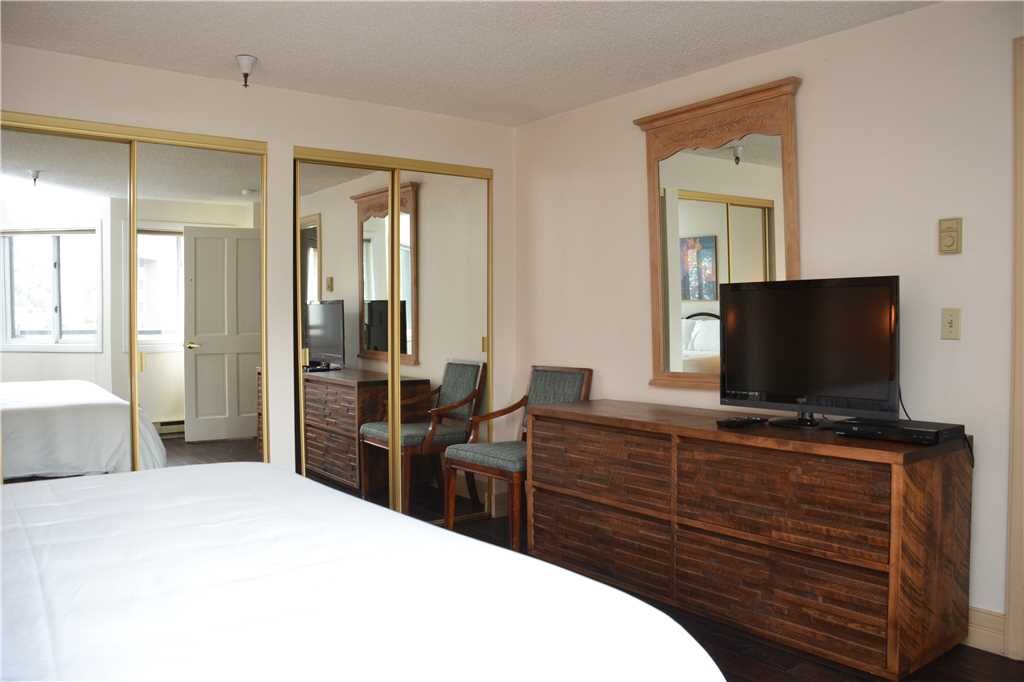 Master bedroom 1.jpeg