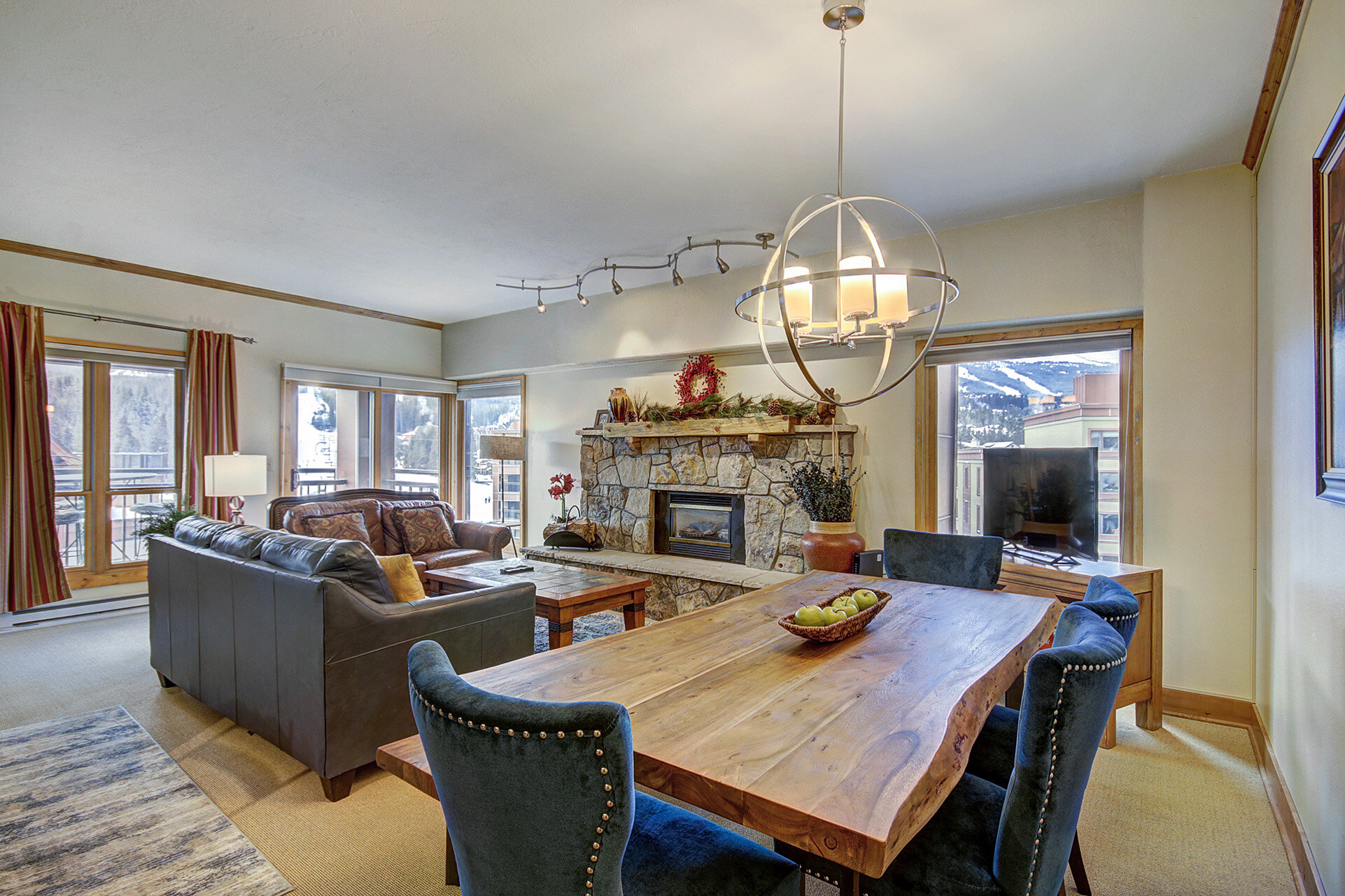 View of Luxury ski in/ski out condo in Breckenridge Colorado — Breck Condo with ...