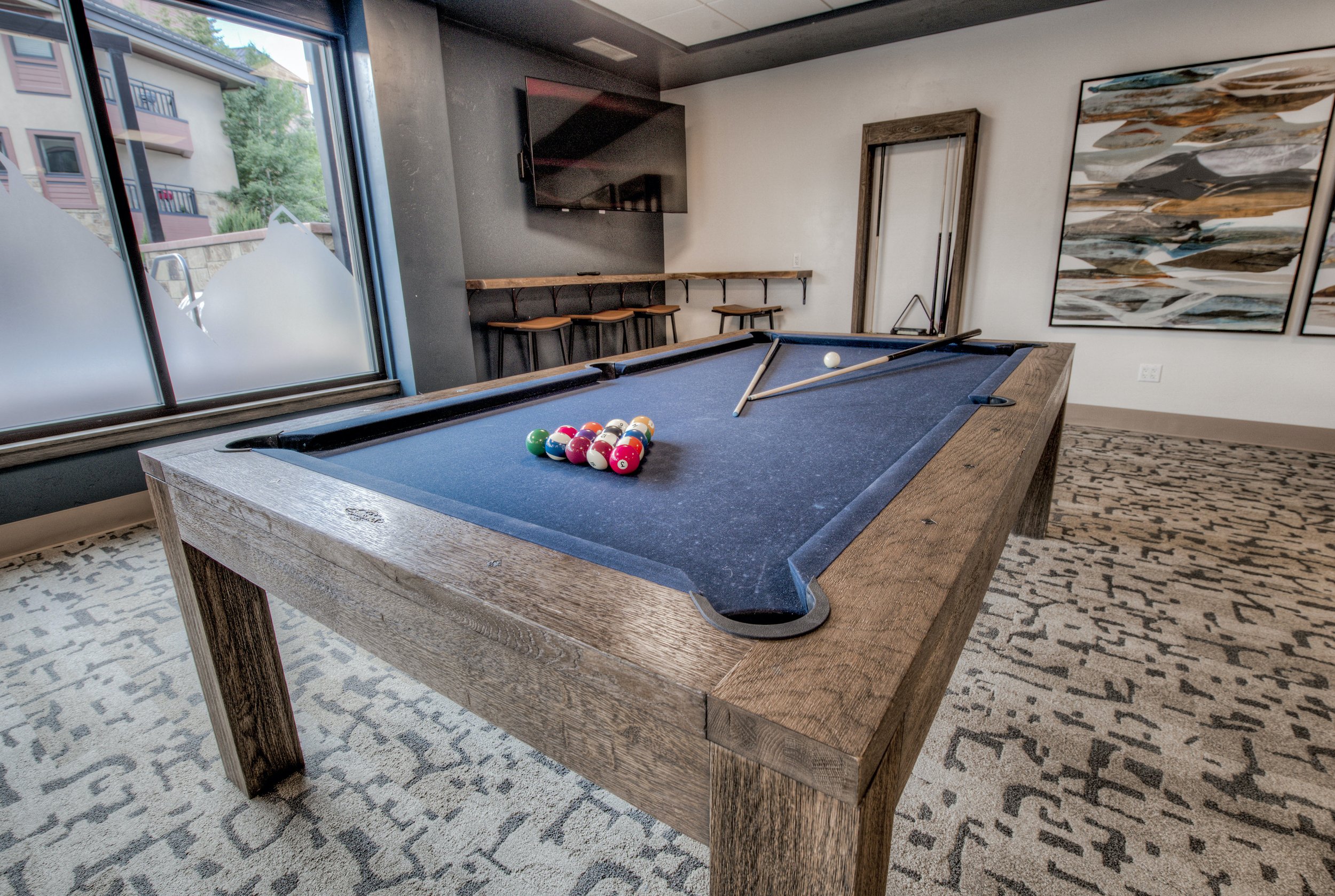 Pool Table2.jpg