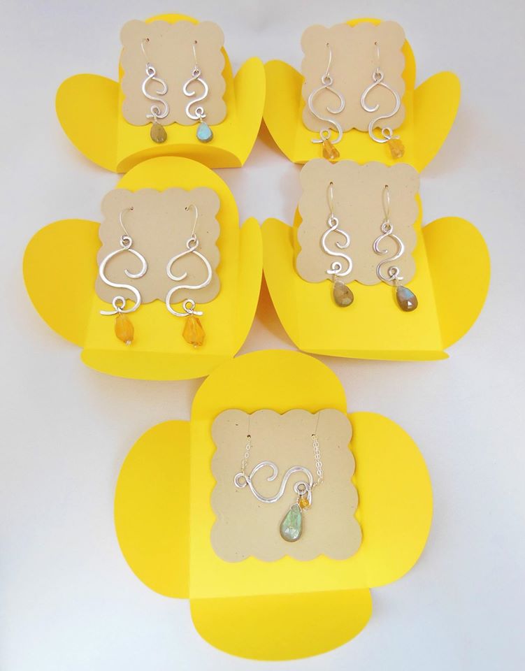 Bridesmaids Gifts! Stones to match your colors and packaging will too!