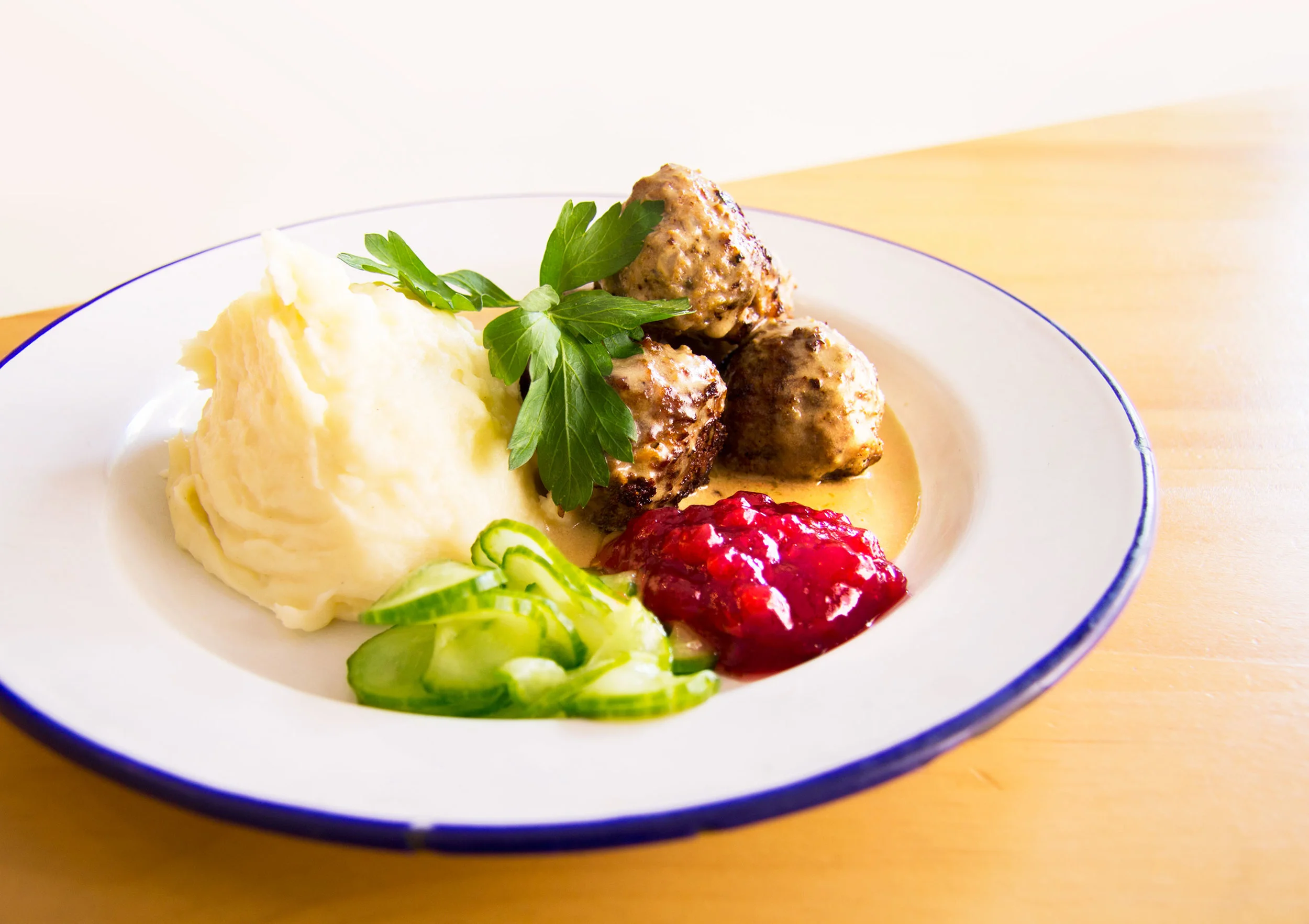 FIKA-SWEDISH-KITCHEN_MEATBALLS_1