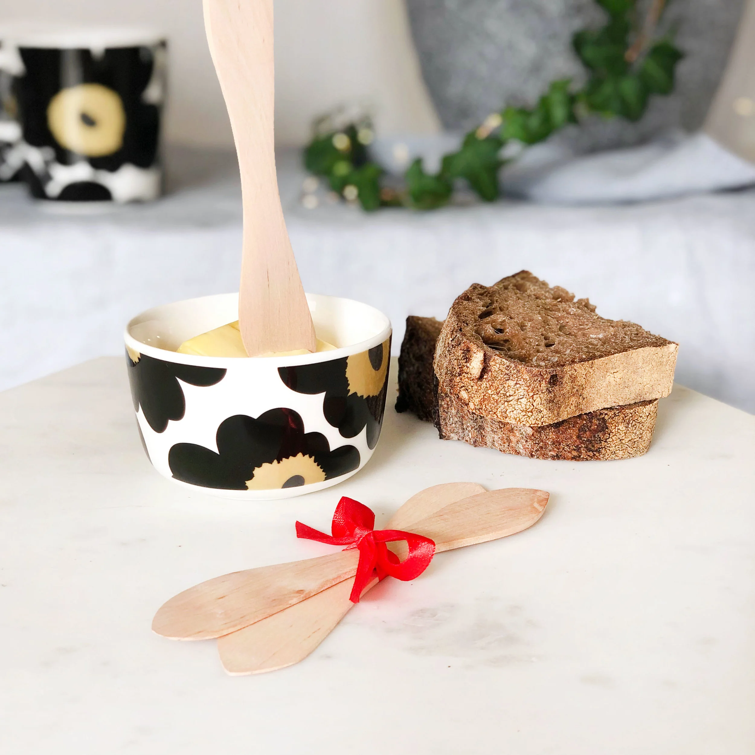 Fika-Swedish-Kitchen_Timber-Butter-Knife_01.jpg