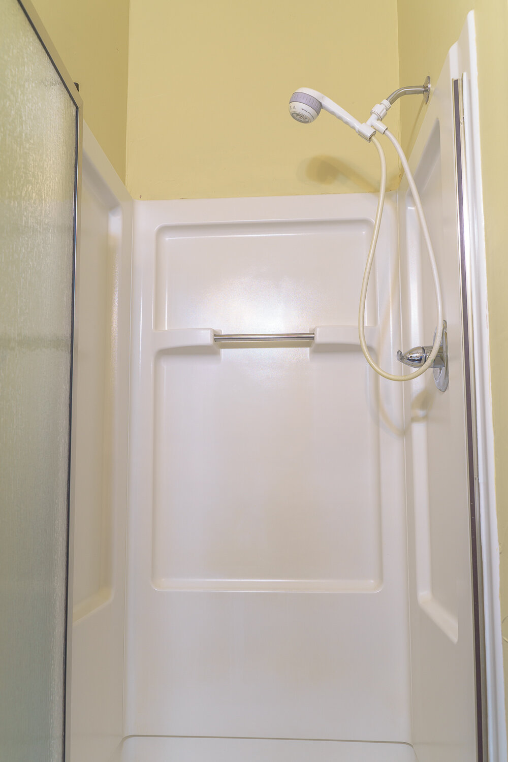 A picture of the Austin Room shower. 