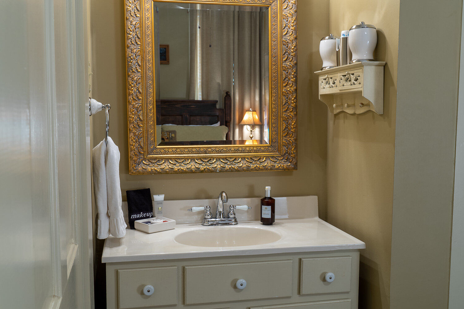  A picture of the Crockett Room vanity. 