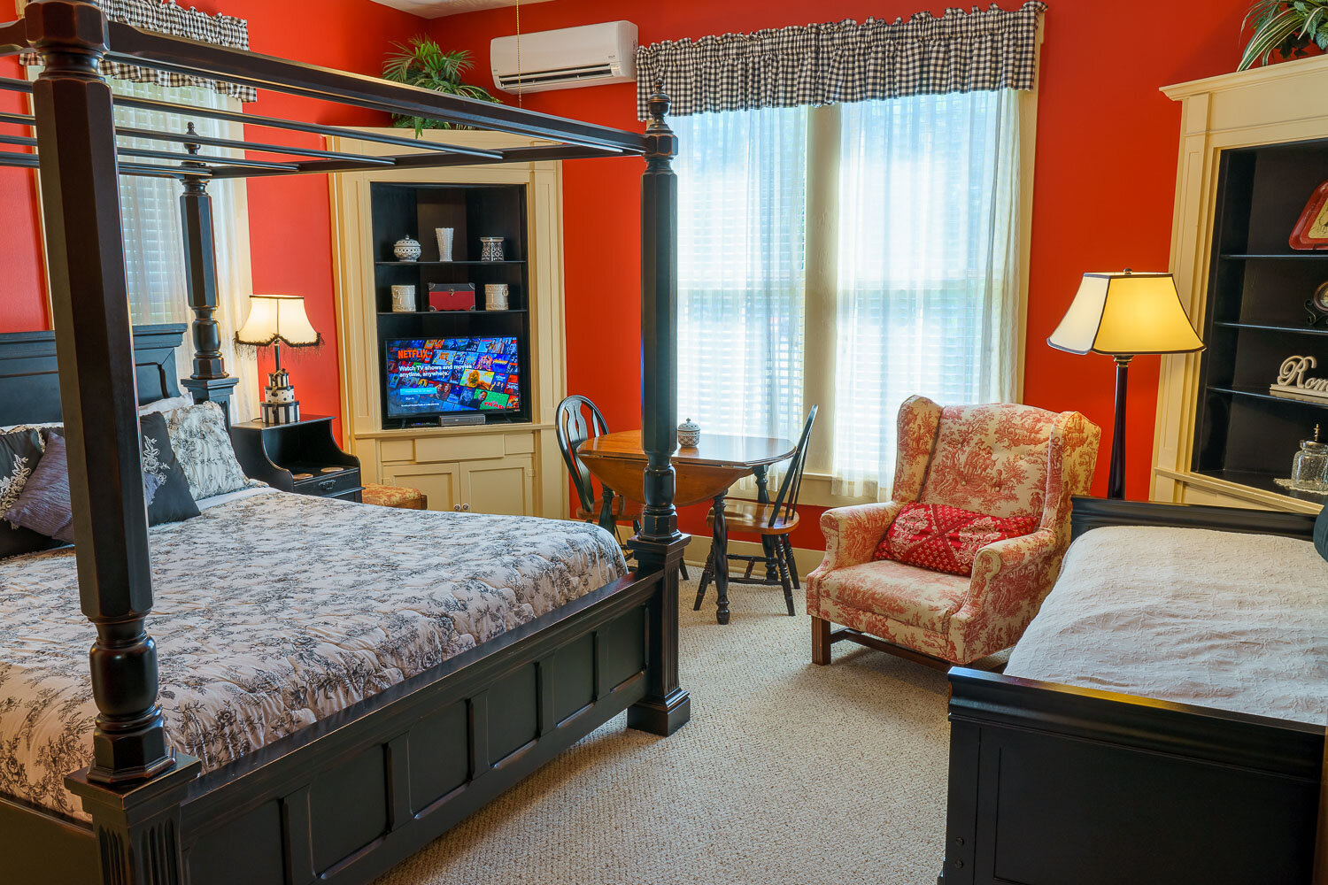  A picture of the Red Room bed and daybed. 