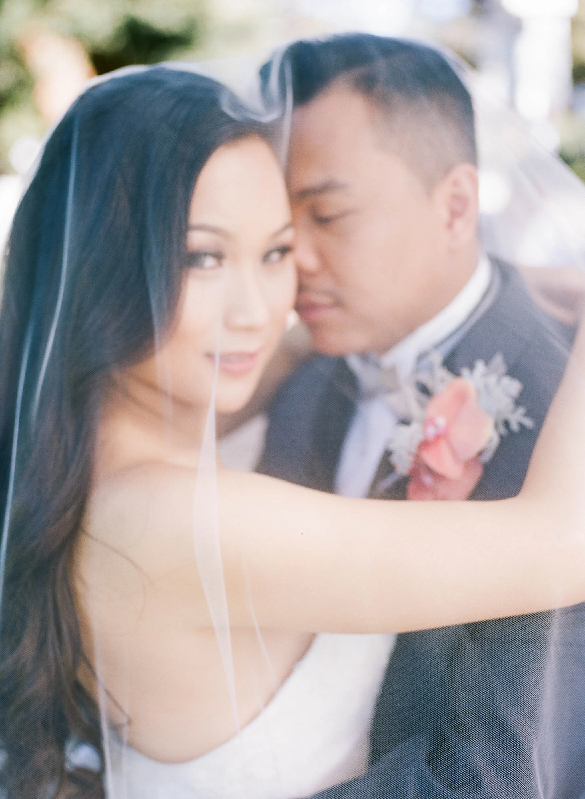 Second Shooter: Tom Masaru IG @tomasaru Videographer: Tri Luu Films Hair & Make up: Wendy Tran IG @berry_wendy Venue: Oakland Asian Cultural Center Florals: Vo Floral Design Event Design: 1000 Fine Events