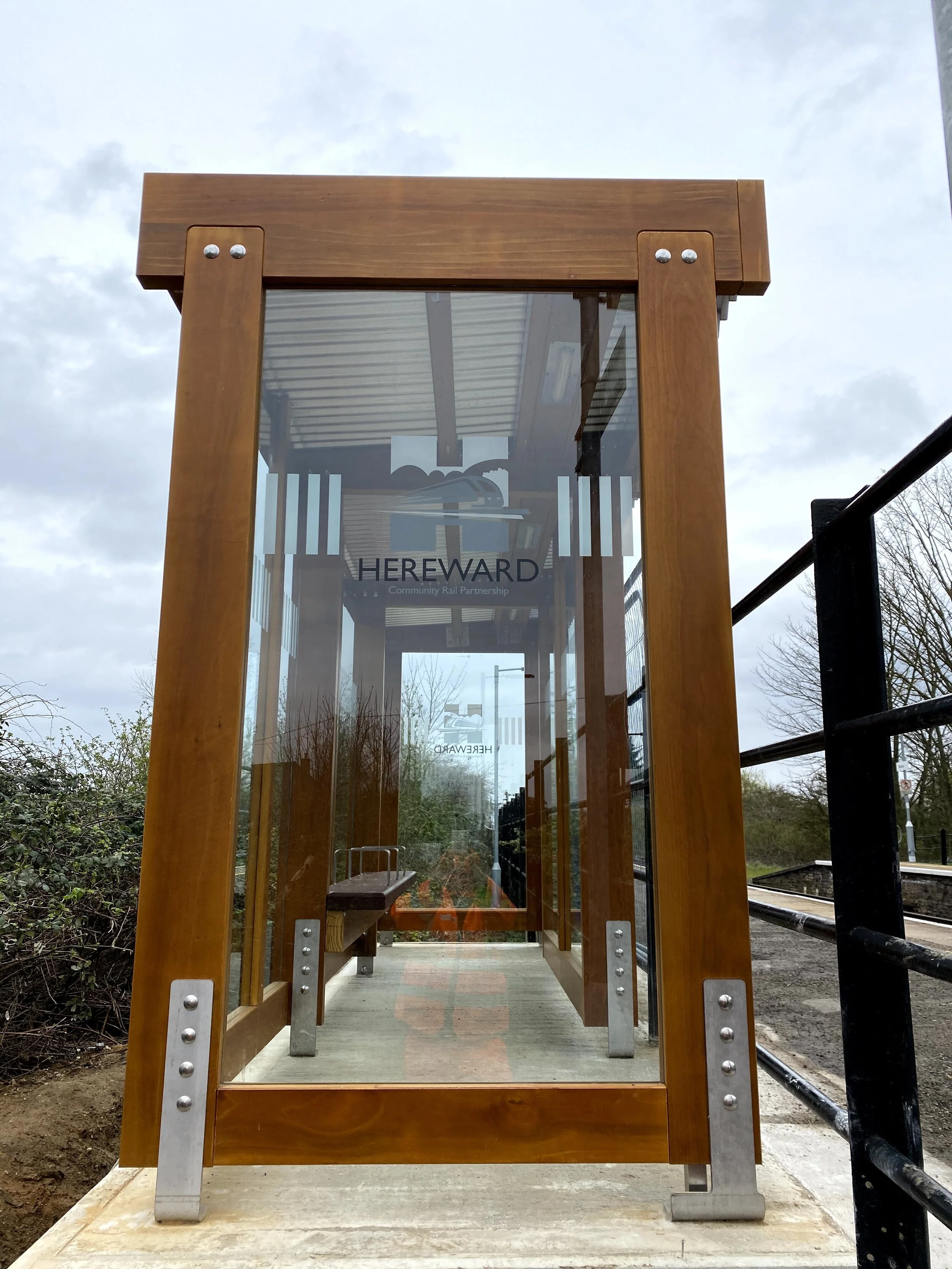 Sustainable Natural Shelter, Rail, TOC, in Accoya00002.jpg