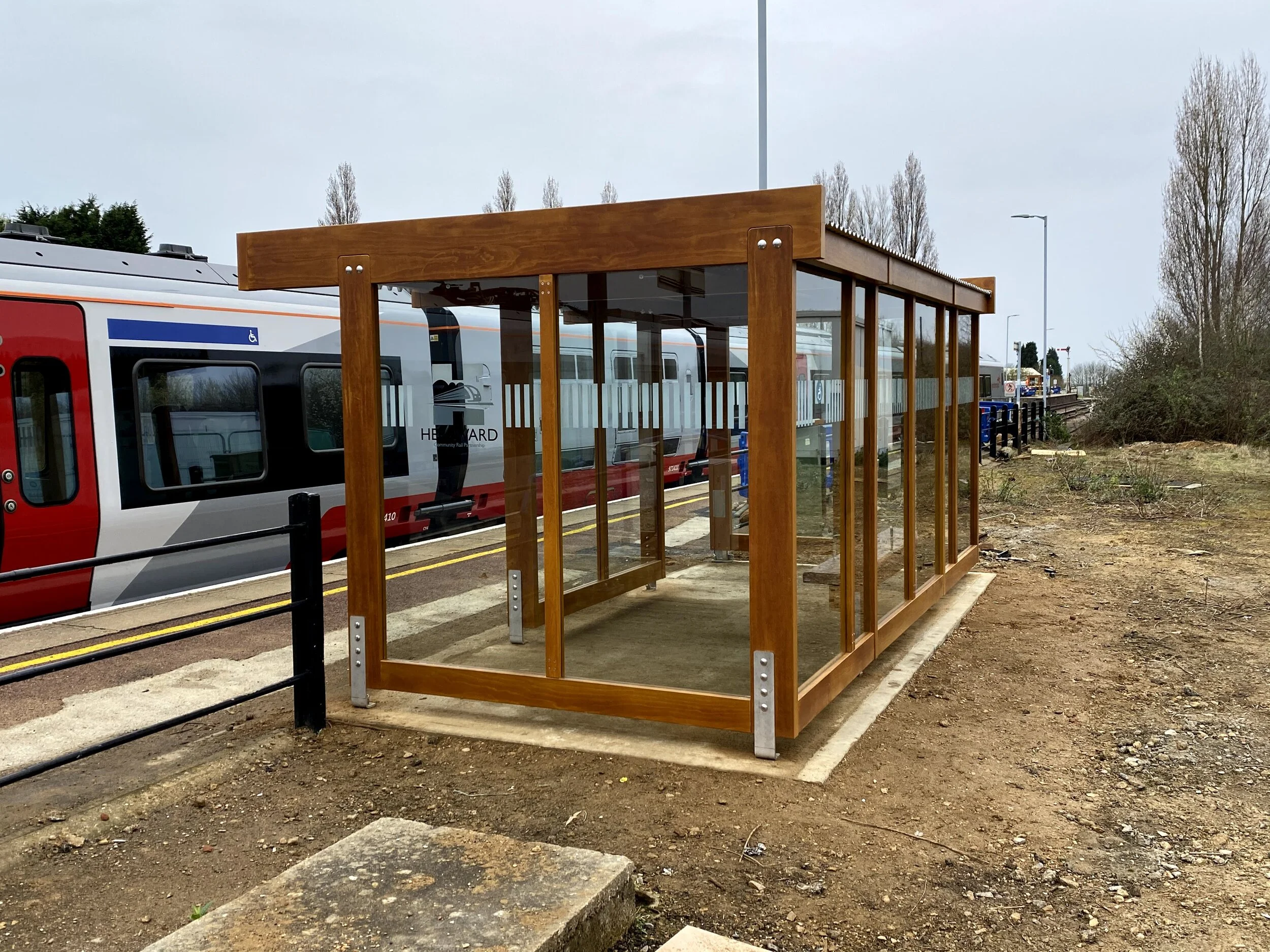 Sustainable Natural Shelter, Rail, TOC, in Accoya00019.jpg